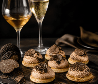 Duck P&acirc;t&eacute; Blinis with Black Truffle